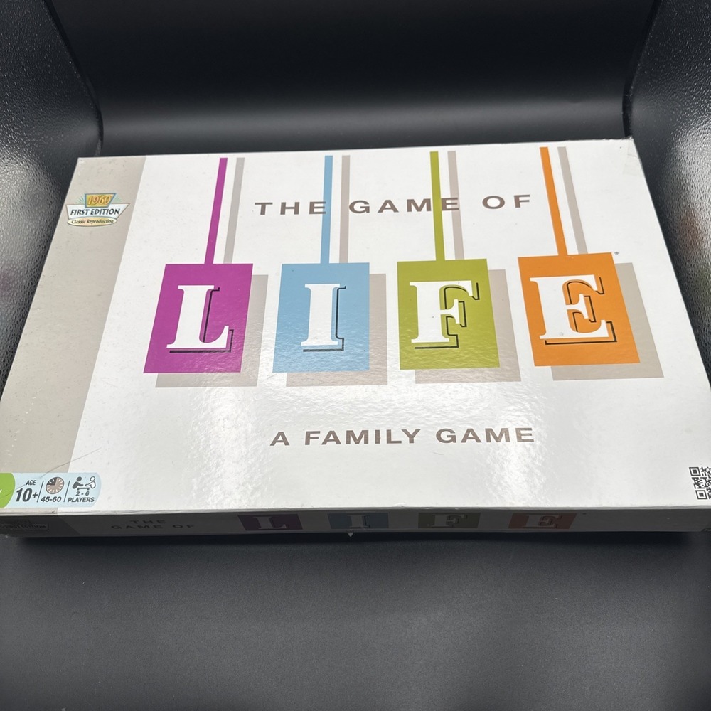 The Game of Life Classic Reproduction 1960 1st Edition Board Game Hasbro